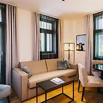 Aparthotel The House Zell Am 4*