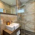 Aparthotel The House Zell Am 4*