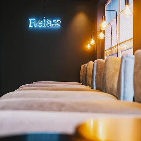 The House Zell Am Lägenhetshotell