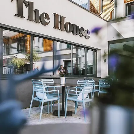 Ξενοδοχείο με διαμερίσματα The House Zell Am 4*