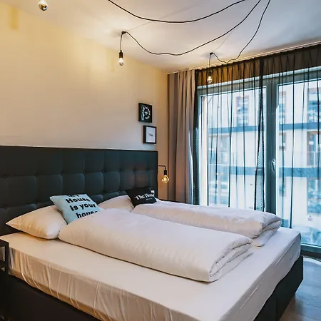 Ξενοδοχείο με διαμερίσματα The House Zell Am 4*