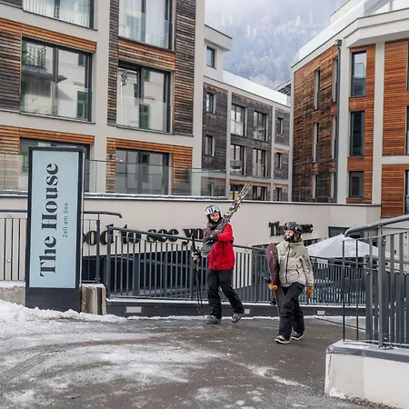 The House Zell Am Ξενοδοχείο με διαμερίσματα 4*