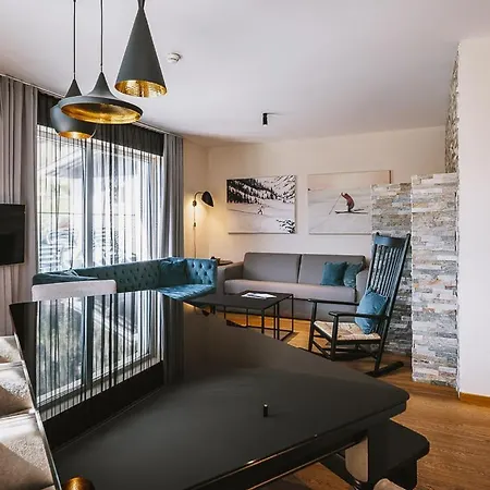 The House Zell Am 젤암제