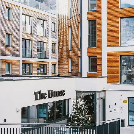 Hotel apartamentowy The House Zell Am Zell am See