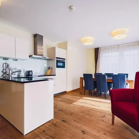 The House Zell Am Hotel apartamentowy