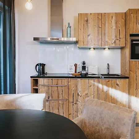 The House Zell Am 4* Целль-ам-Зеє