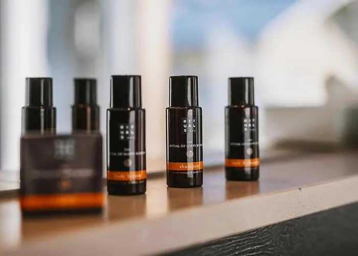 The House Zell Am Aparthotel