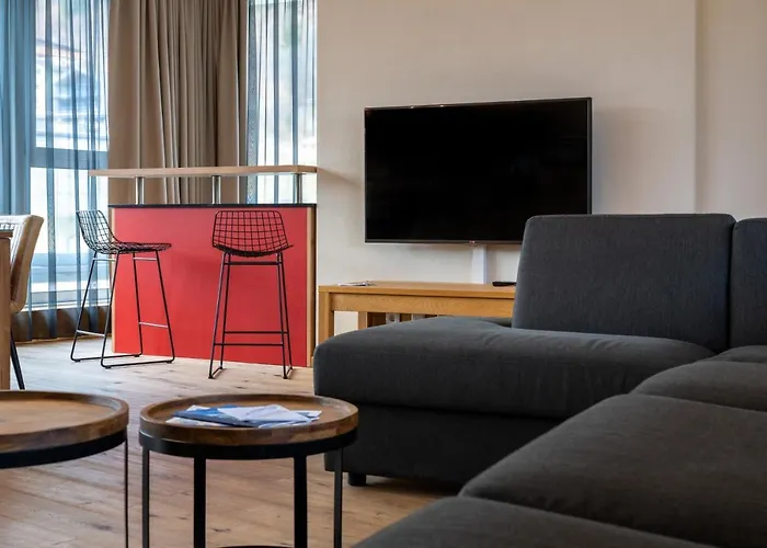 The House Zell Am 4*