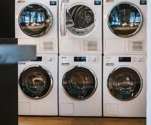 The House Zell Am 4*