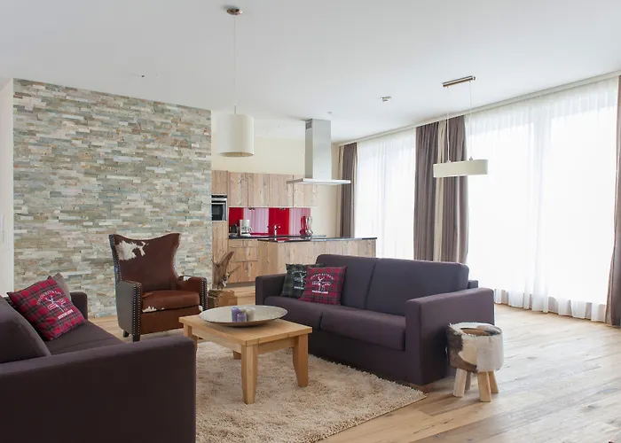 The House Zell Am Aparthotel