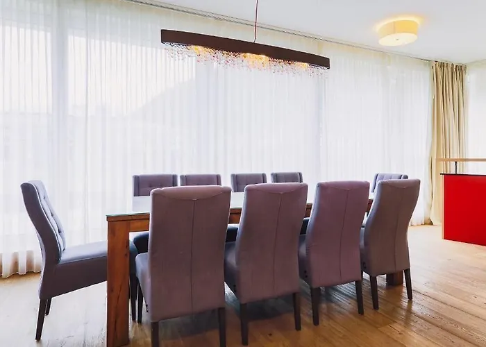 The House Zell Am Lägenhetshotell 4*