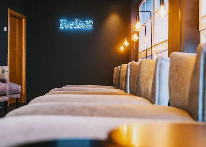 The House Zell Am Aparthotel 4*