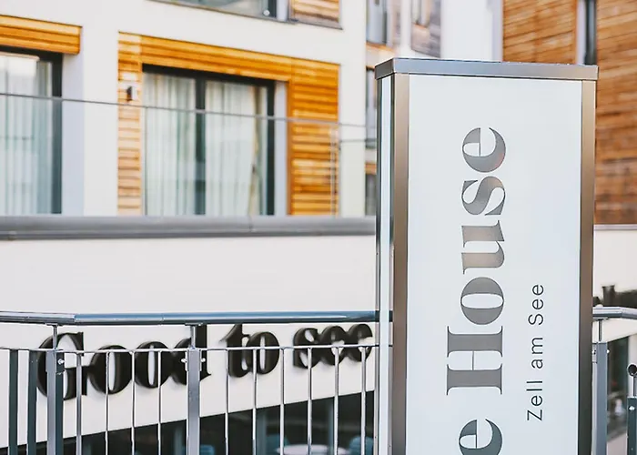 Апарт-готель The House Zell Am