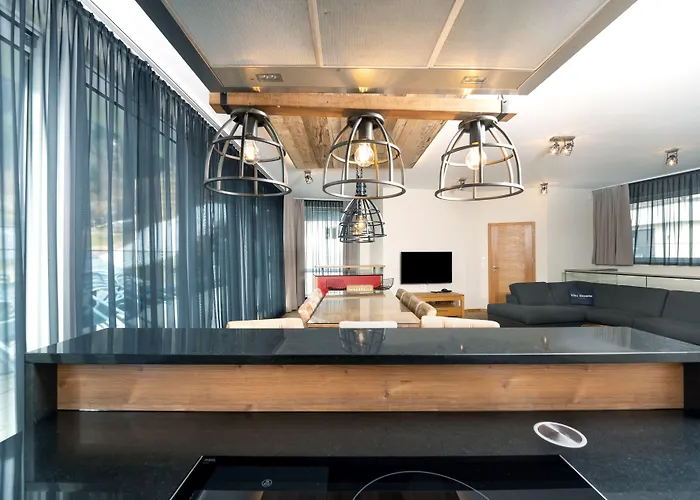 Апарт-готель The House Zell Am 4*