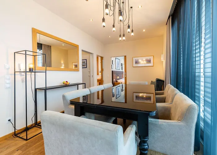 Aparthotel The House Zell Am 4*