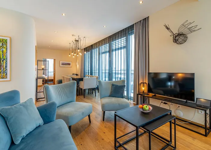 The House Zell Am 4*