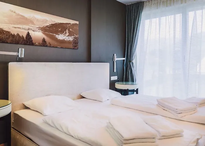 Апарт-готель The House Zell Am